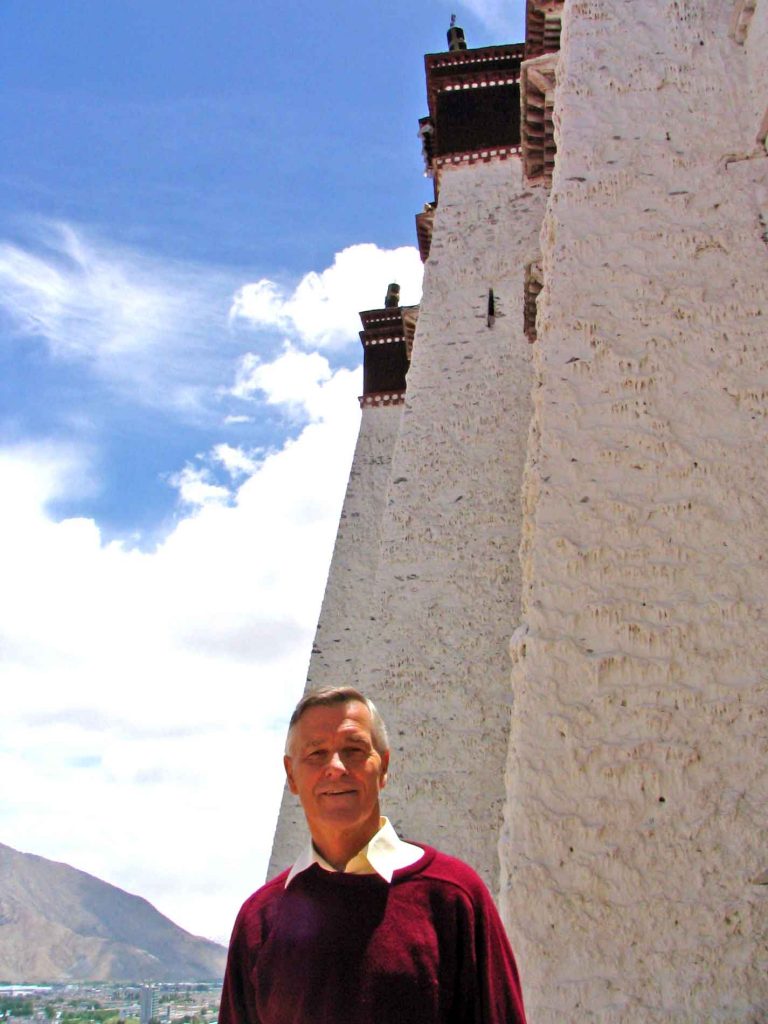 The Potala Palace&#039;s Earthquake-Proof Sloping Walls