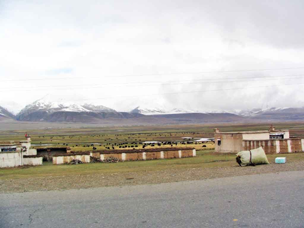 The Road From Lhasa To NaQu On The Tibetan Plateau